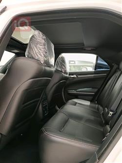 کرایسلەر 300